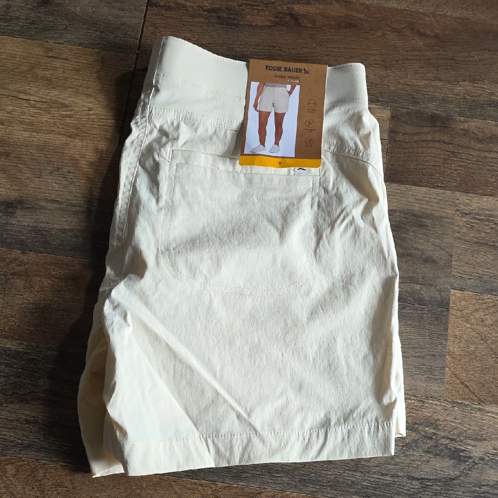 Eddie Bauer Cream Women's Shorts